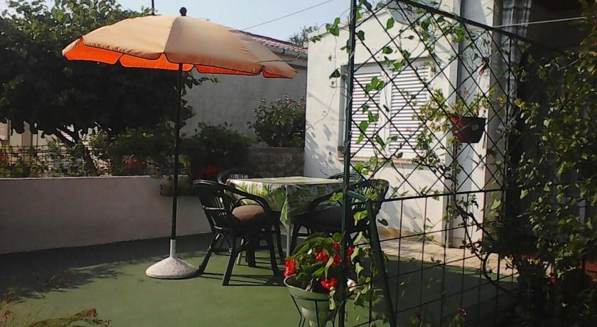 Apartamento Apartman Nena Klenovica Habitación foto