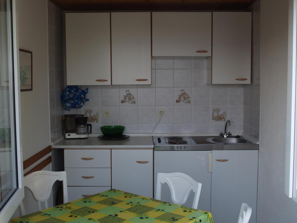Apartamento Apartman Nena Klenovica Habitación foto
